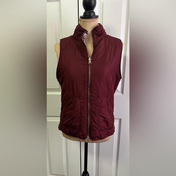 Altar'd State Jackets & Blazers - Altar'd State Burgundy Puffer Vest- Reversible